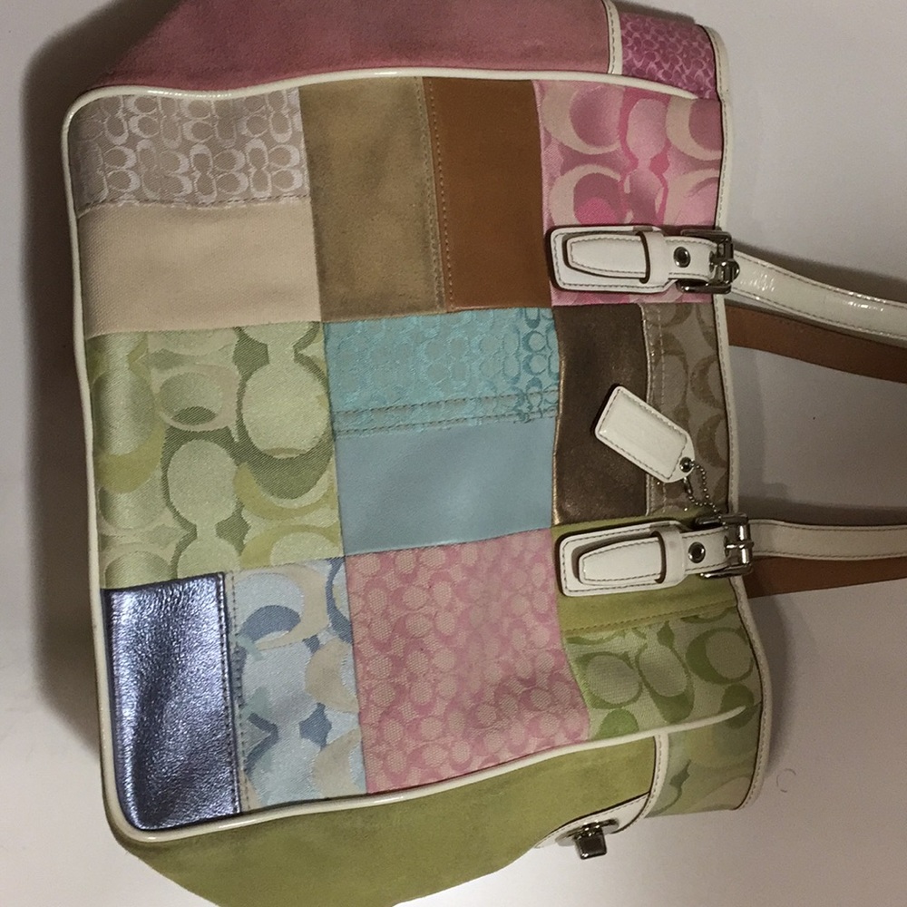 Coach - Picture 6 of 6